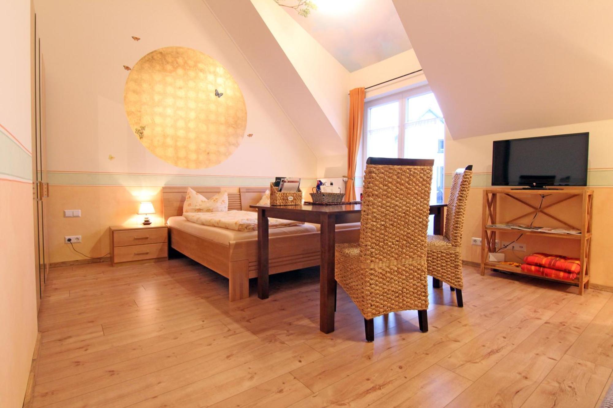 Schusterjunge Aparthotel ซัสบาควัลเดิน ภายนอก รูปภาพ