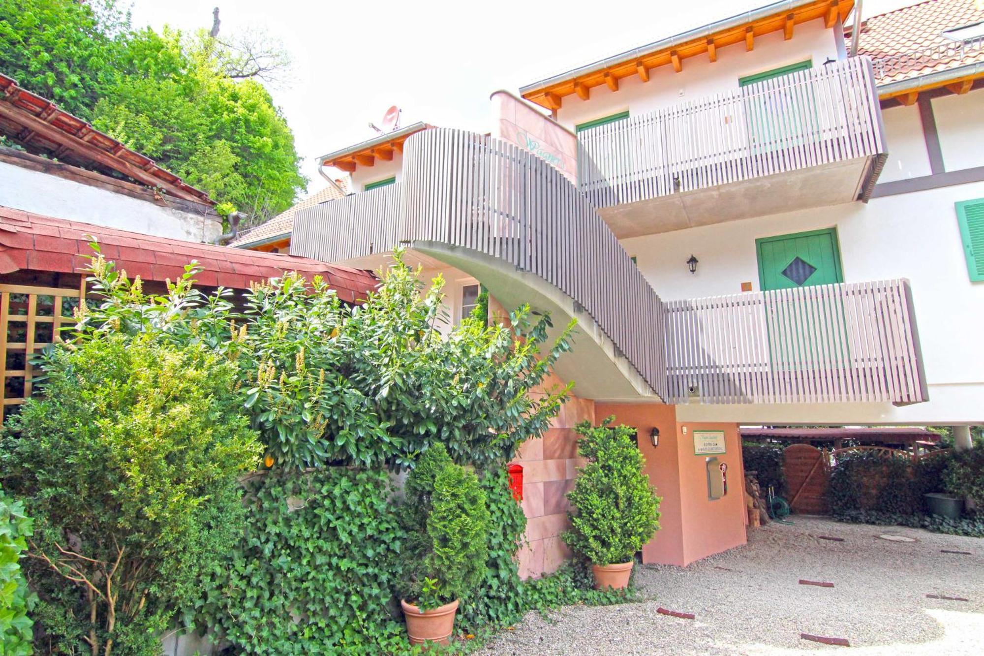Schusterjunge Aparthotel ซัสบาควัลเดิน ภายนอก รูปภาพ