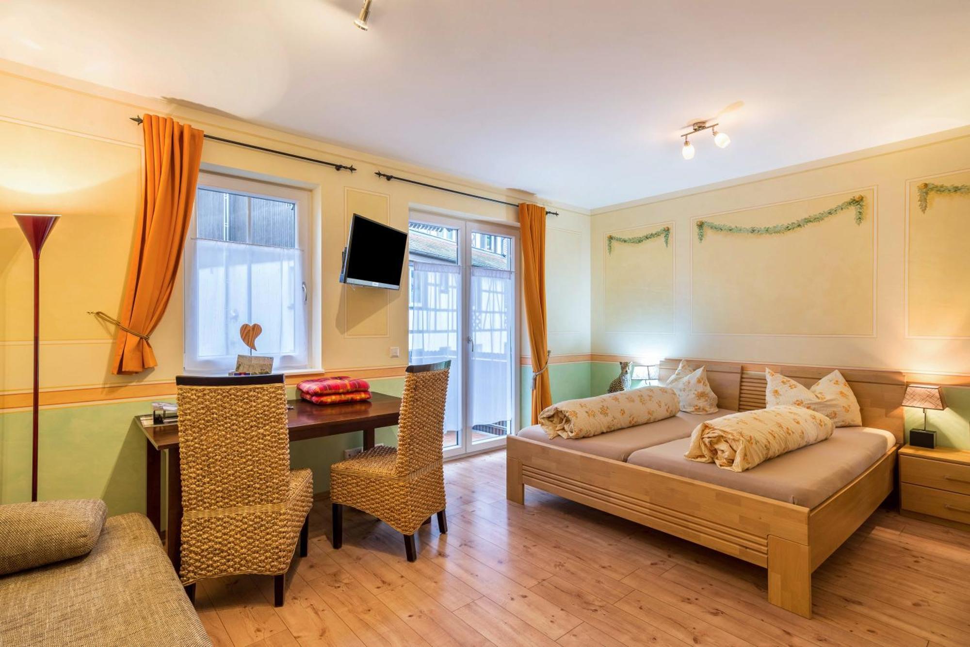 Schusterjunge Aparthotel ซัสบาควัลเดิน ภายนอก รูปภาพ