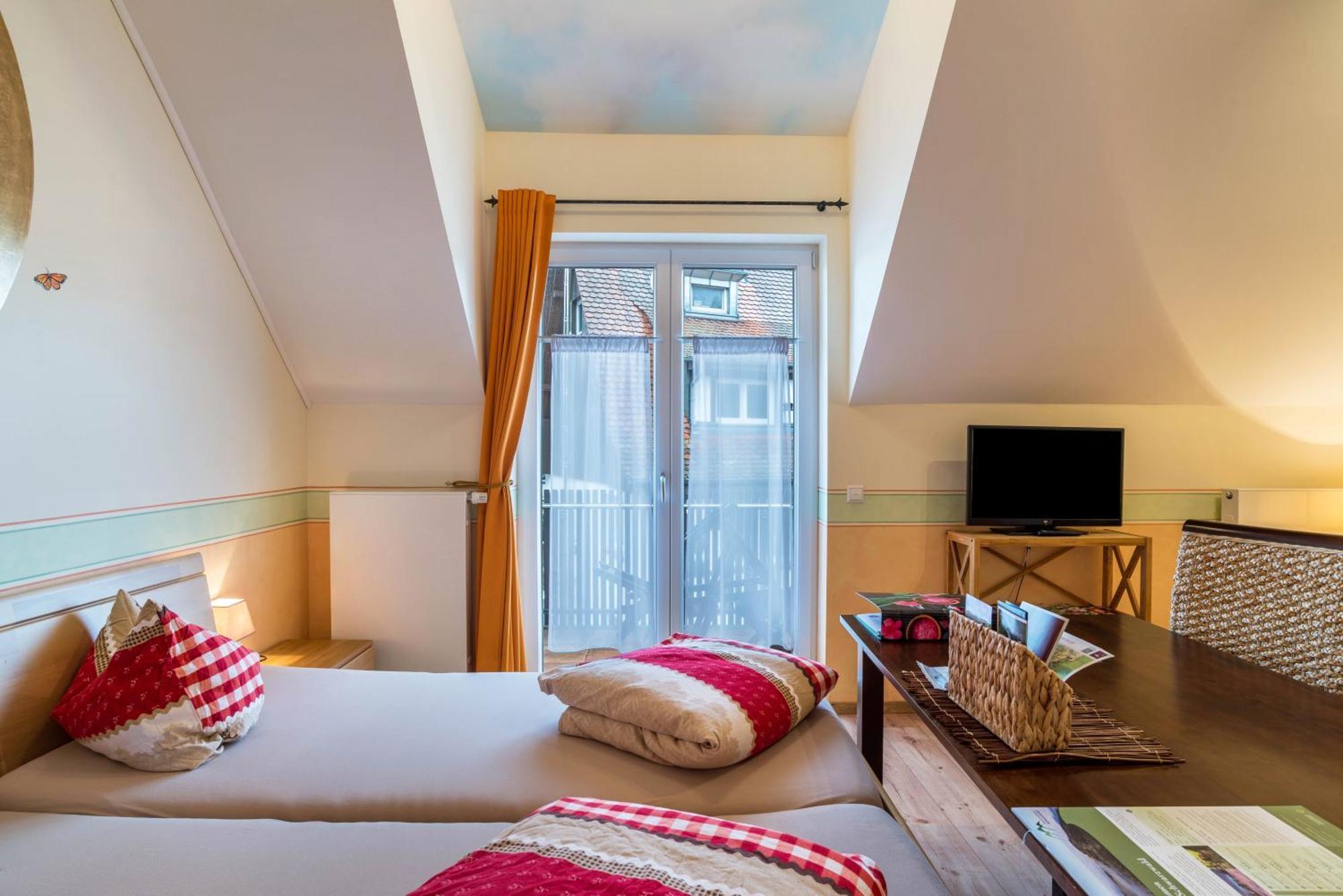 Schusterjunge Aparthotel ซัสบาควัลเดิน ภายนอก รูปภาพ