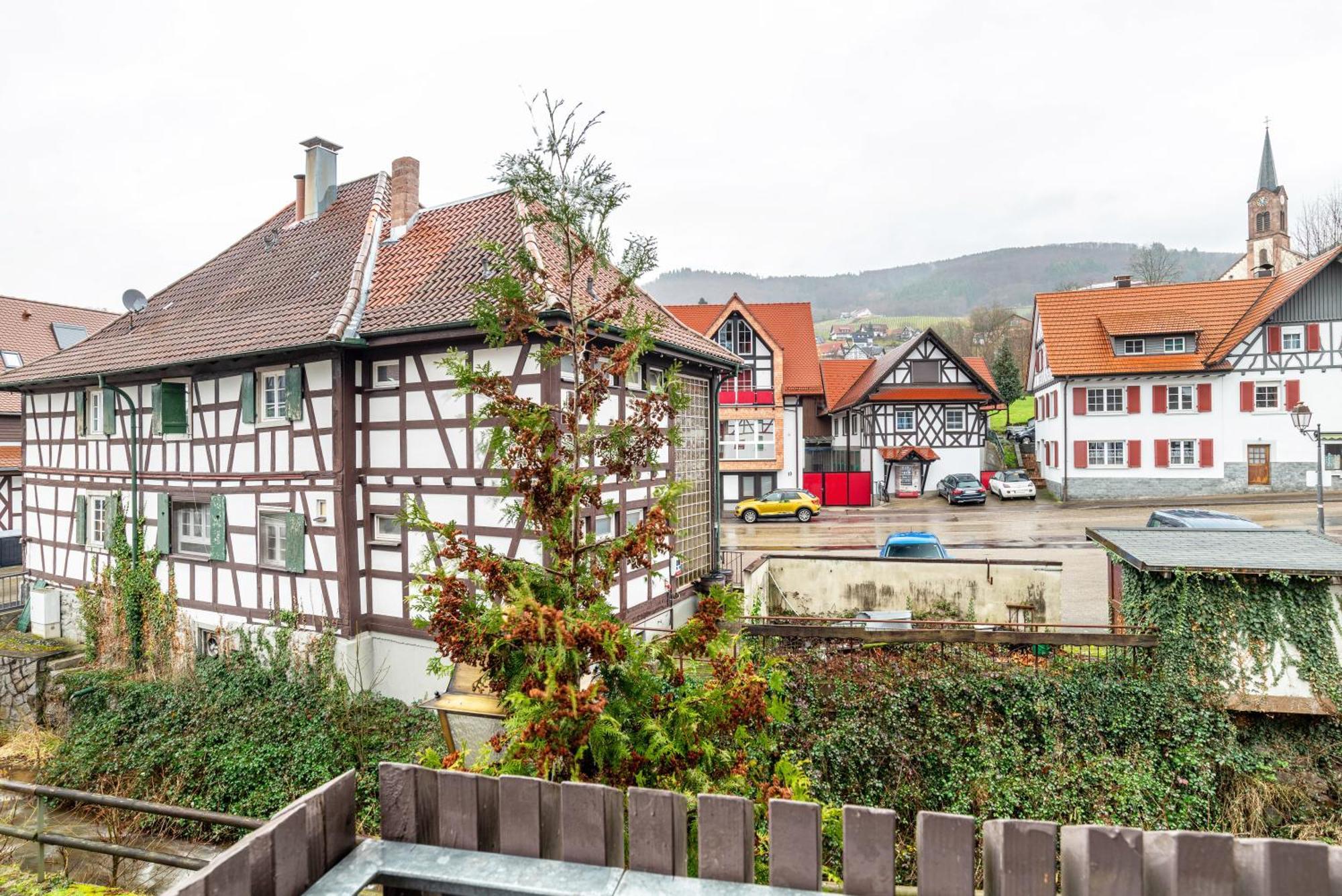 Schusterjunge Aparthotel ซัสบาควัลเดิน ภายนอก รูปภาพ