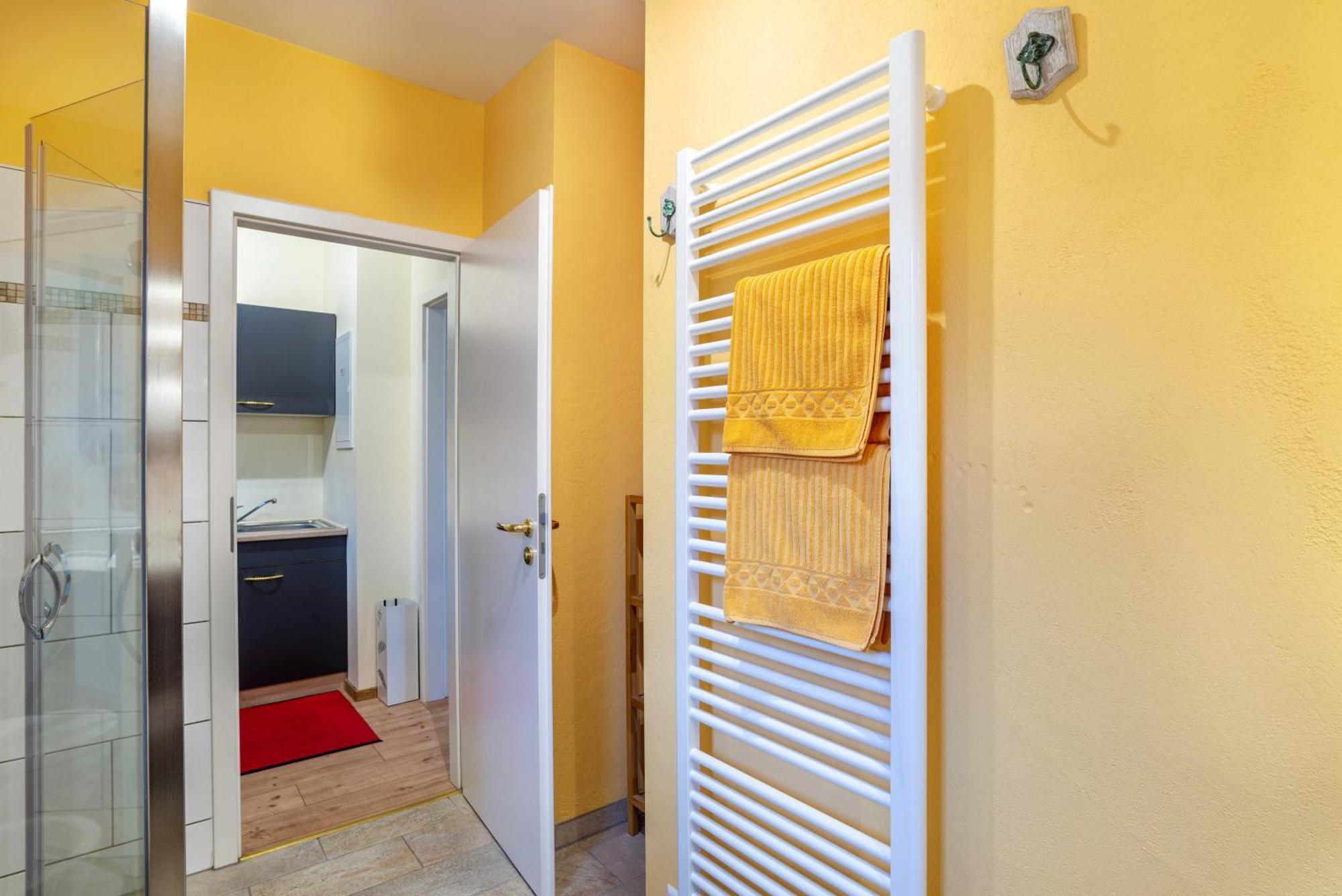 Schusterjunge Aparthotel ซัสบาควัลเดิน ภายนอก รูปภาพ