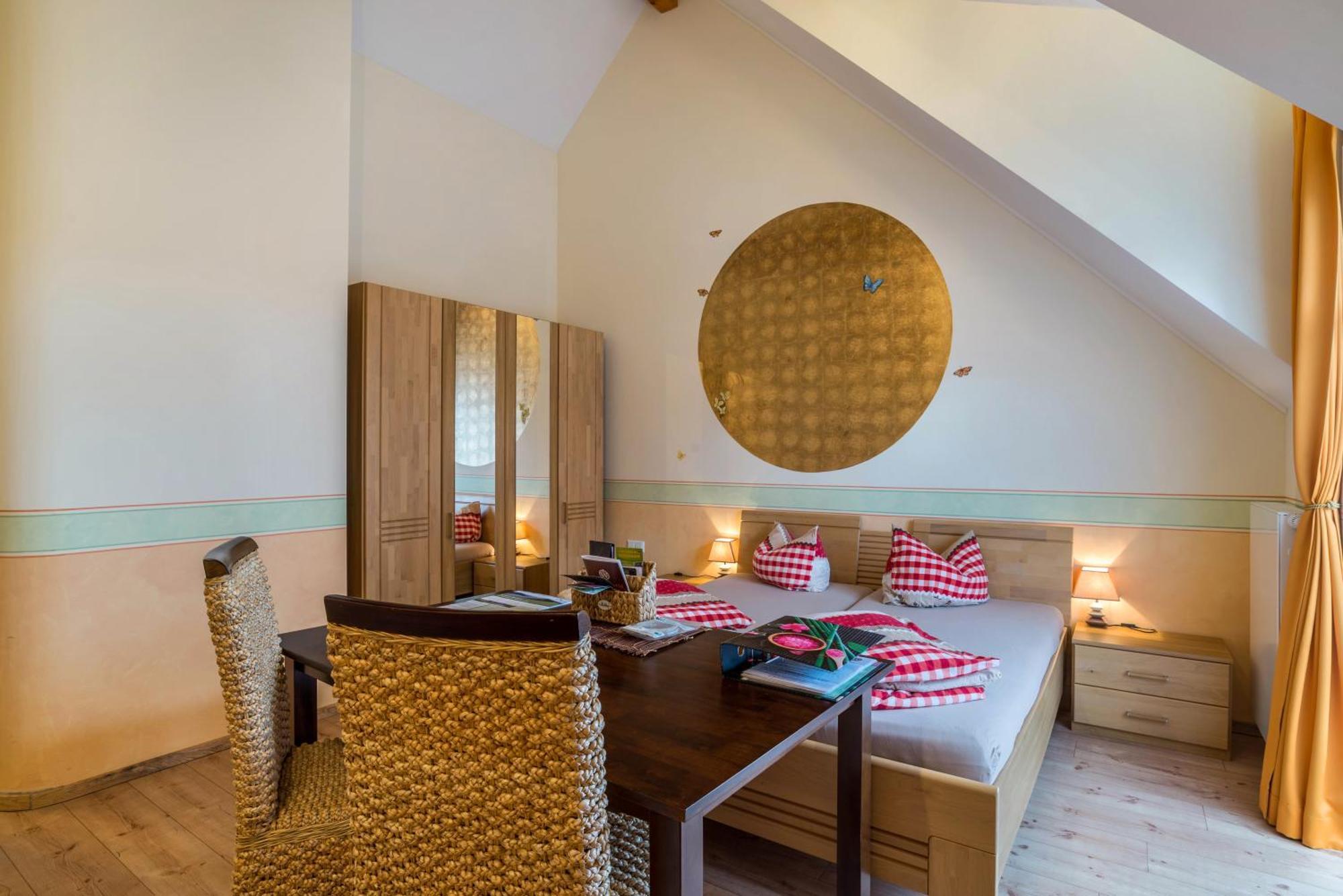 Schusterjunge Aparthotel ซัสบาควัลเดิน ภายนอก รูปภาพ
