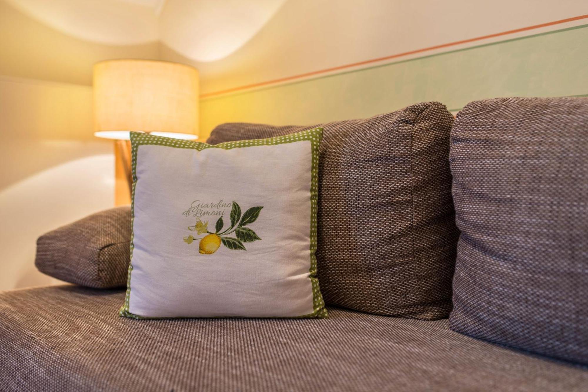 Schusterjunge Aparthotel ซัสบาควัลเดิน ภายนอก รูปภาพ