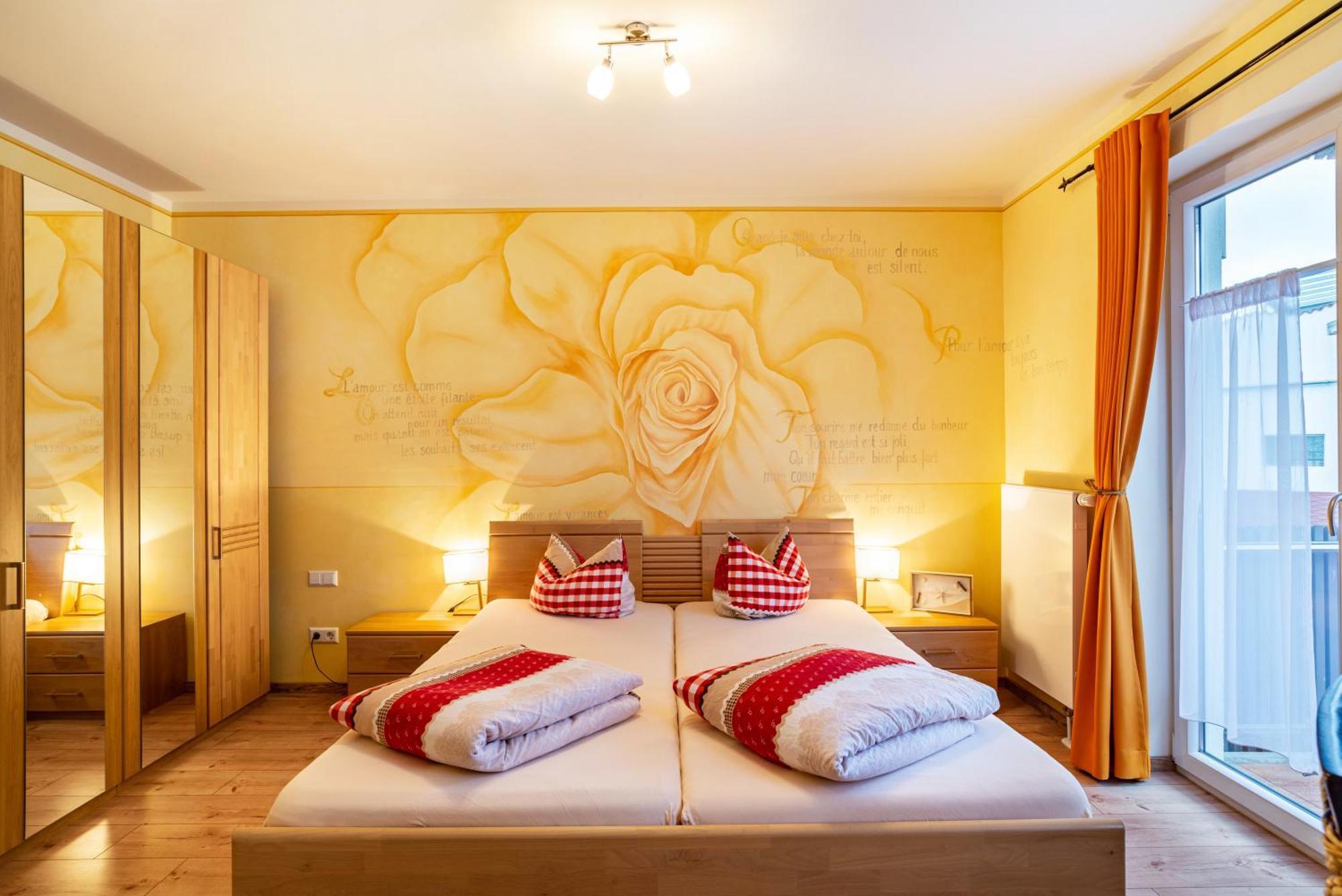 Schusterjunge Aparthotel ซัสบาควัลเดิน ภายนอก รูปภาพ